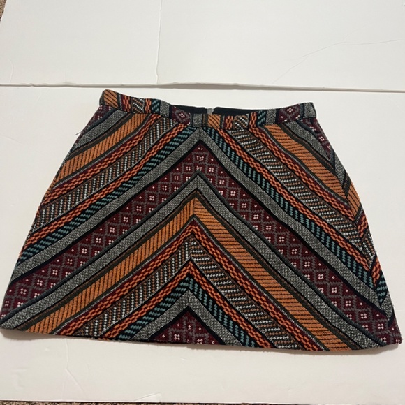 SKIRTS BUNDLE of 2 - SIZE M - Picture 2 of 10
